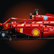 Carica l'immagine nel visualizzatore di Gallery, Ferrari SF-24