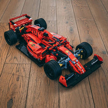 Carica l'immagine nel visualizzatore di Gallery, Technical Sport Cars Formula F1 - 7aleon