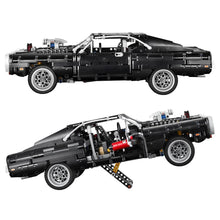 Carica l'immagine nel visualizzatore di Gallery, Dom's Dodge Charger
