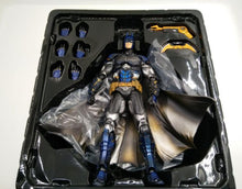 Carica l&#39;immagine nel visualizzatore di Gallery, Batman blu black version Arkham Knight Play Arts Kai - 7aleon
