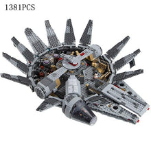 Carica l&#39;immagine nel visualizzatore di Gallery, Millennium Imperial Spaceship Star Wars - 7aleon
