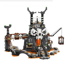 Carica l&#39;immagine nel visualizzatore di Gallery, Skull Sorcerer Dungeon and Dragon - 7aleon
