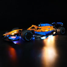 Carica l&#39;immagine nel visualizzatore di Gallery, McLarens Formula 1 Race Car - 7aleon
